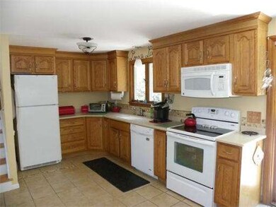 60 Jacquelyn Rd, Weymouth, MA 02188 - photo 4