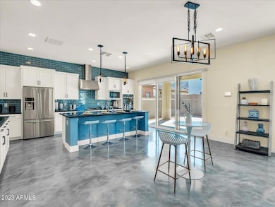 18-919 East Paseo Way-21