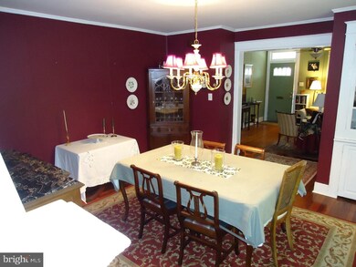 210 Bernhart Ave, Reading, PA 19605 - photo 6