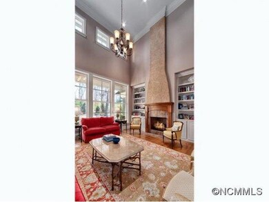 Gas fireplace in hearth room