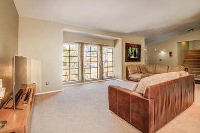 Living Room 5722 N Via Umbrosia