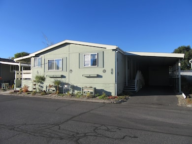 4200 Summers Ln unit 36, Klamath Falls, OR 97603 - photo 2