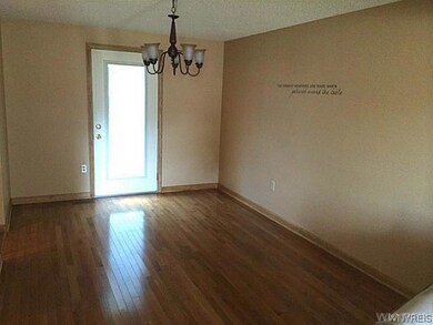 696 Wurlitzer Dr, North Tonawanda, NY 14120 - photo 2