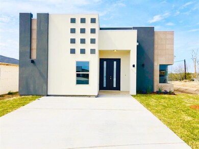 4118 Watusi Ct, Laredo, TX 78045 - photo 2