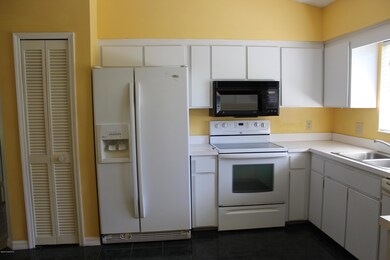 kitchen2
