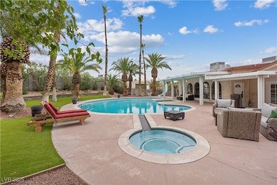 6949 Blacksmith Ct, Las Vegas, NV 89145 - photo 3