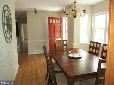 2107 Prices Ln, Alexandria, VA 22308 - photo 7