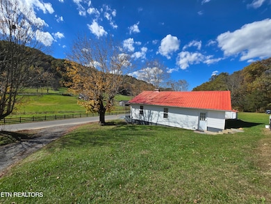 1085 Lick Branch Rd, Ewing, VA 24248 - photo 5