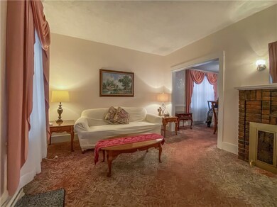 Large Living  Room
