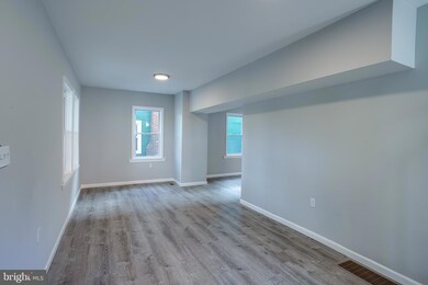 317 W Broad St, Palmyra, NJ 08065 - photo 5