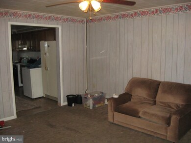 331 S Mill St, Saint Clair, PA 17970 - photo 5