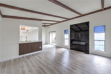 4706 Obannon Dr unit C, Las Vegas, NV 89102 - photo 5