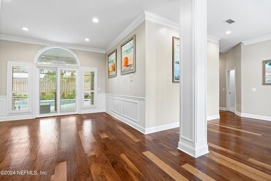 08-Foyer