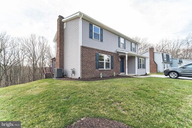 7284 Pommel Dr, Sykesville, MD 21784 - photo 2