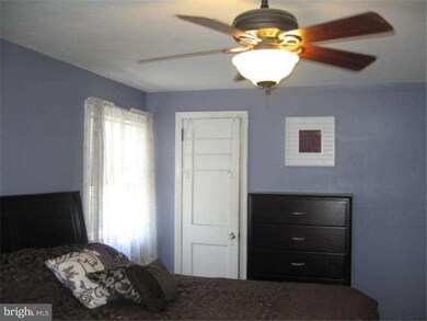 241 W Winona Ave, Norwood, PA 19074 - photo 6