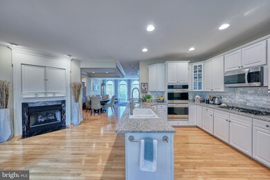 3074 Mckinnon Way, Oakton, VA 22124 - photo 5