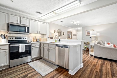 1114 S College St unit 7-101, Auburn, AL 36832 - photo 2