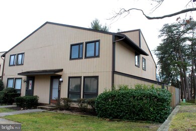 592 West Ct, Glen Burnie, MD 21061 - photo 2