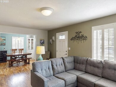 Living Room/Dining Room