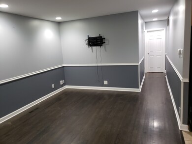 16 Austin Ave, Carpentersville, IL 60110 - photo 2