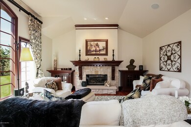 007-Living_Room-2838084-medium