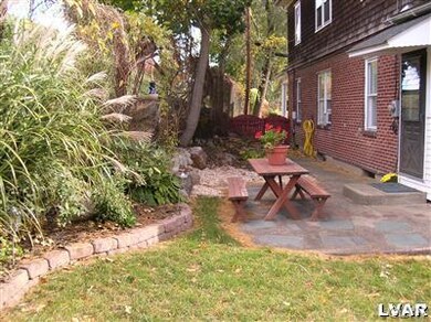 Phenominal private back yard for entertaining frie