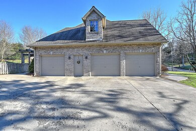 731 Fox Meadow Ln-5