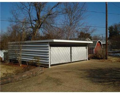 Parking Lot/Garage.