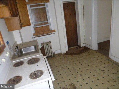 638 Greenway Ave, Darby, PA 19023 - photo 5