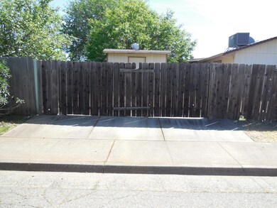 3507 Dune St, Redding, CA 96002 - photo 3