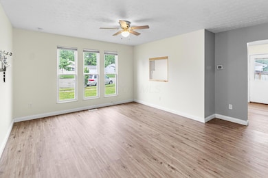 2483 Onyx Ct (2)