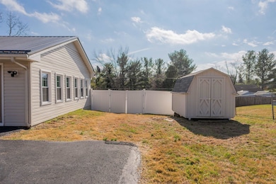 230 Montgomery St NE, Christiansburg, VA 24073 - photo 6