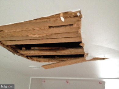 1437 Moss St, Reading, PA 19604 - photo 7