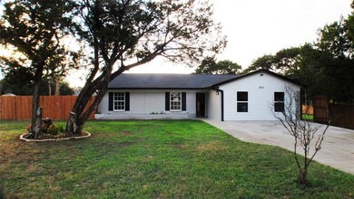 2408 Woodhaven Dr, Granbury, TX 76048 - photo 2