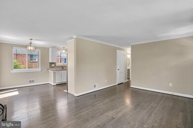 2506 Buckelew Dr, Falls Church, VA 22046 - photo 6