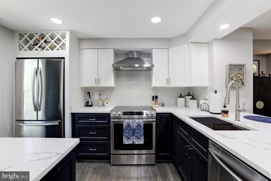 1630 Fieldthorn Dr, Reston, VA 20194 - photo 2