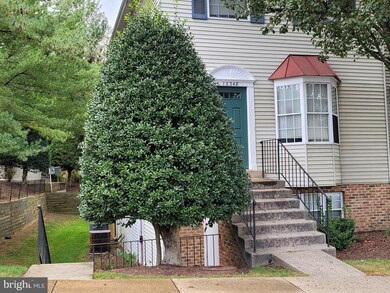 16350 Taconic Cir unit 92C, Dumfries, VA 22025 - photo 2