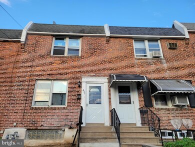 433 S 2nd St, Darby, PA 19023 - photo 5