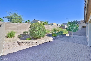 316 Sidewheeler St, Henderson, NV 89012 - photo 2