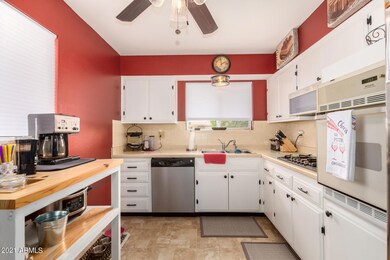 D2252C6A-B023-444E-BD6B-A33C5AF69302