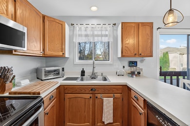 80 Country Ln unit 11, Vernon Rockville, CT 06066 - photo 4