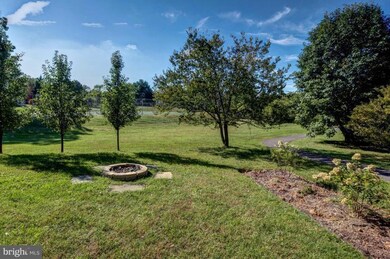 5527 Chestermill Dr, Fairfax, VA 22030 - photo 6