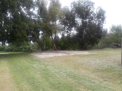 62 Delphia Dr, Denison, TX 75021 - photo 3