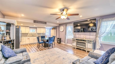 214 Buffalo Ave, Egg Harbor City, NJ 08215 - photo 4