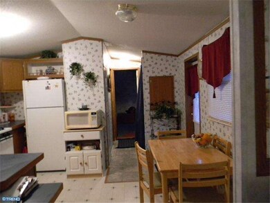 508 Crane St, Paulsboro, NJ 08066 - photo 3