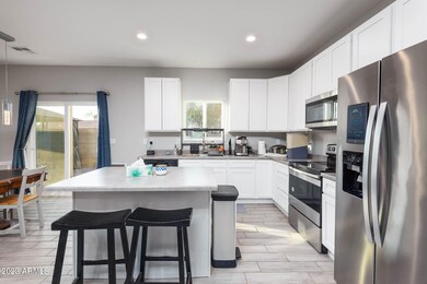 Kitchen 01