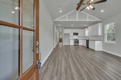 9 Drywood Ln, Huntsville, TX 77340 - photo 7