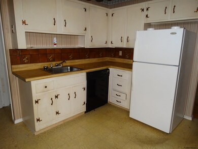 23 Frantone Ln, Albany, NY 12211 - photo 3