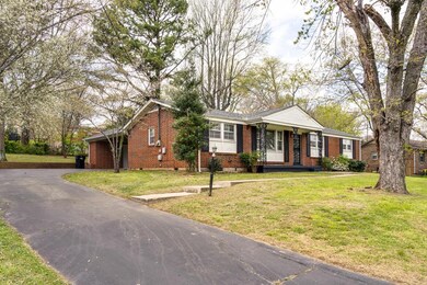 4007 Glenrose Dr, Columbia, TN 38401 - photo 2