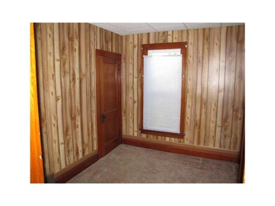 Bedroom. 2